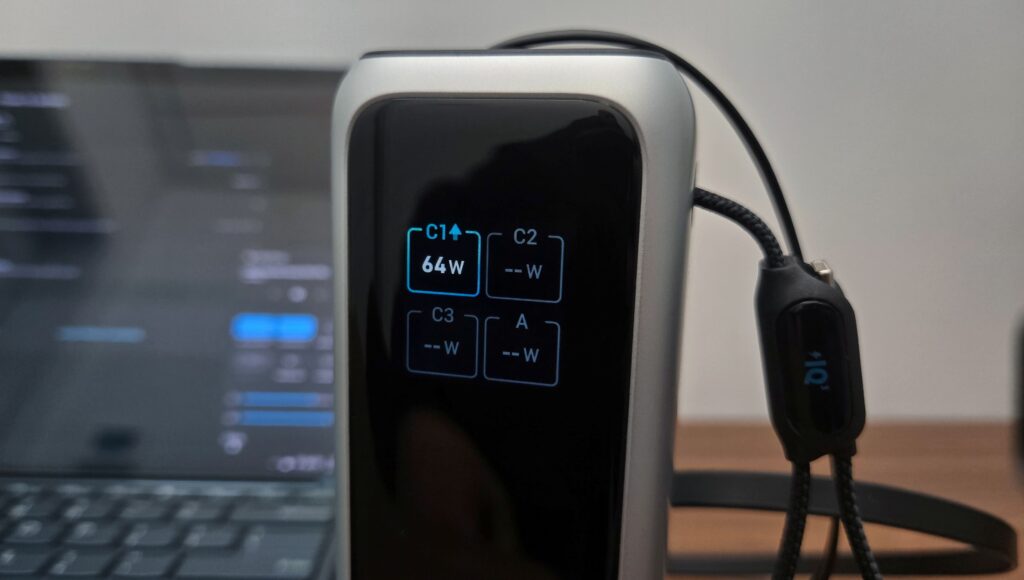 Anker 25K 165W Power Bank front display - output breakdown