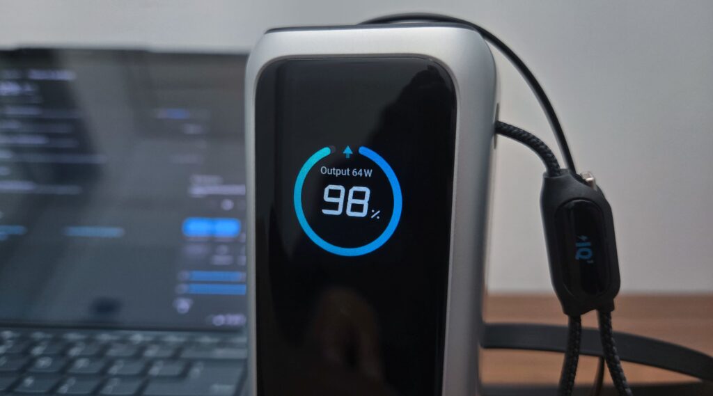 Anker 25K 165W Power Bank front display - total output