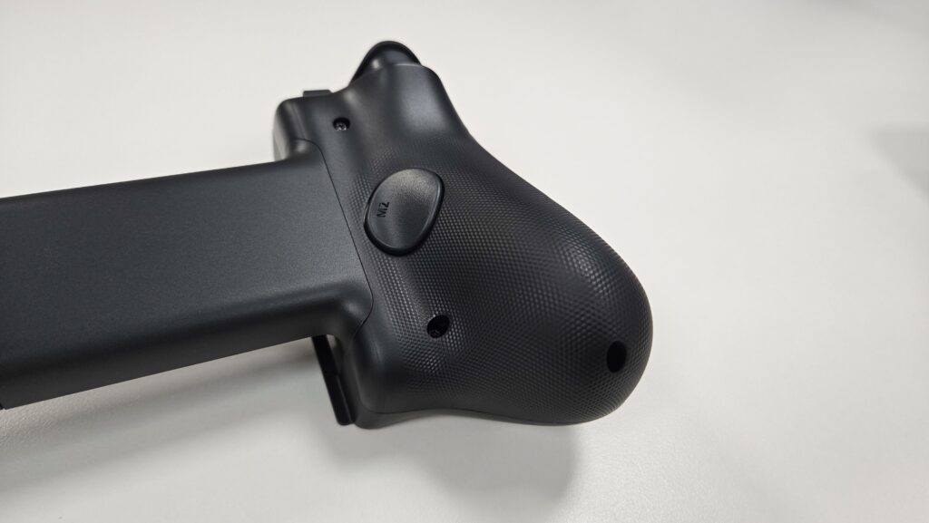 Razer Kishi V3 Pro handle view