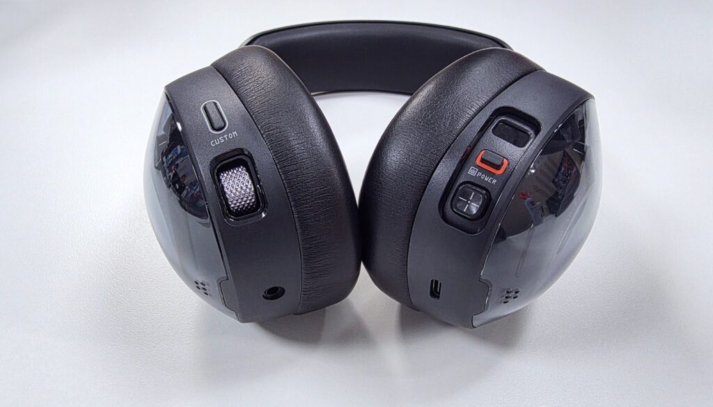 Skullcandy Aviator 900 ANC headband controls