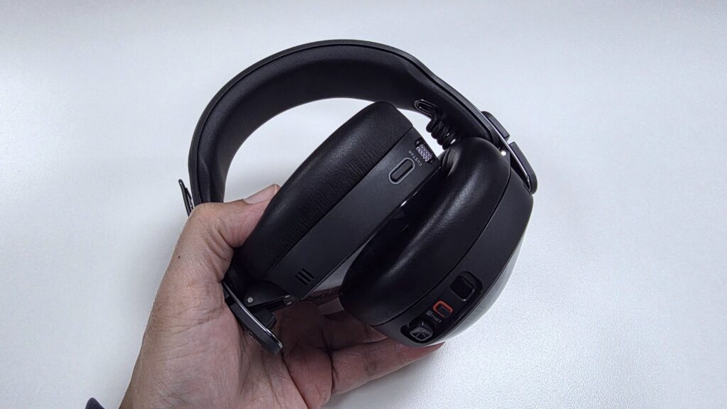 Skullcandy Aviator 900 ANC collapsed